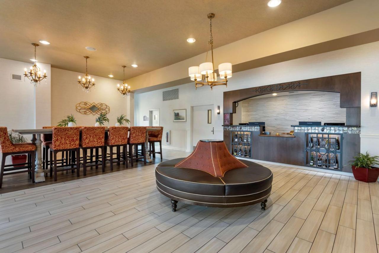 Best Western Plus Vineyard Inn And Suites Penn Yan Eksteriør billede