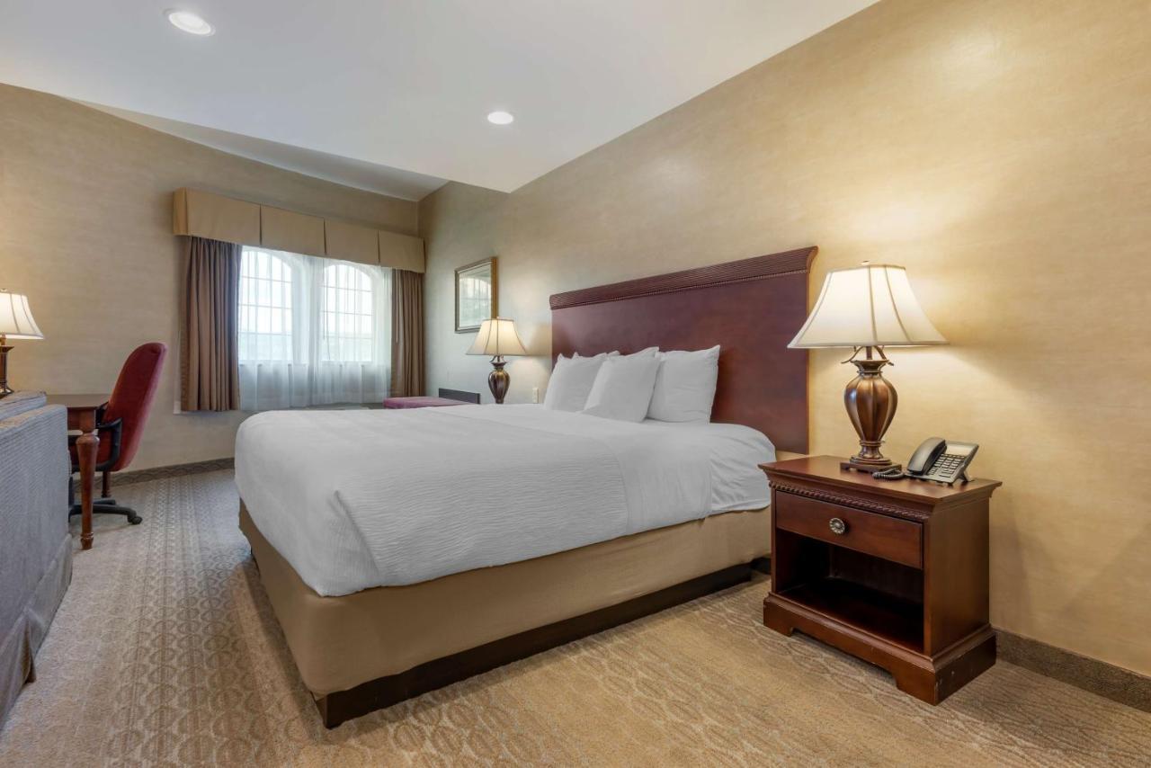 Best Western Plus Vineyard Inn And Suites Penn Yan Eksteriør billede