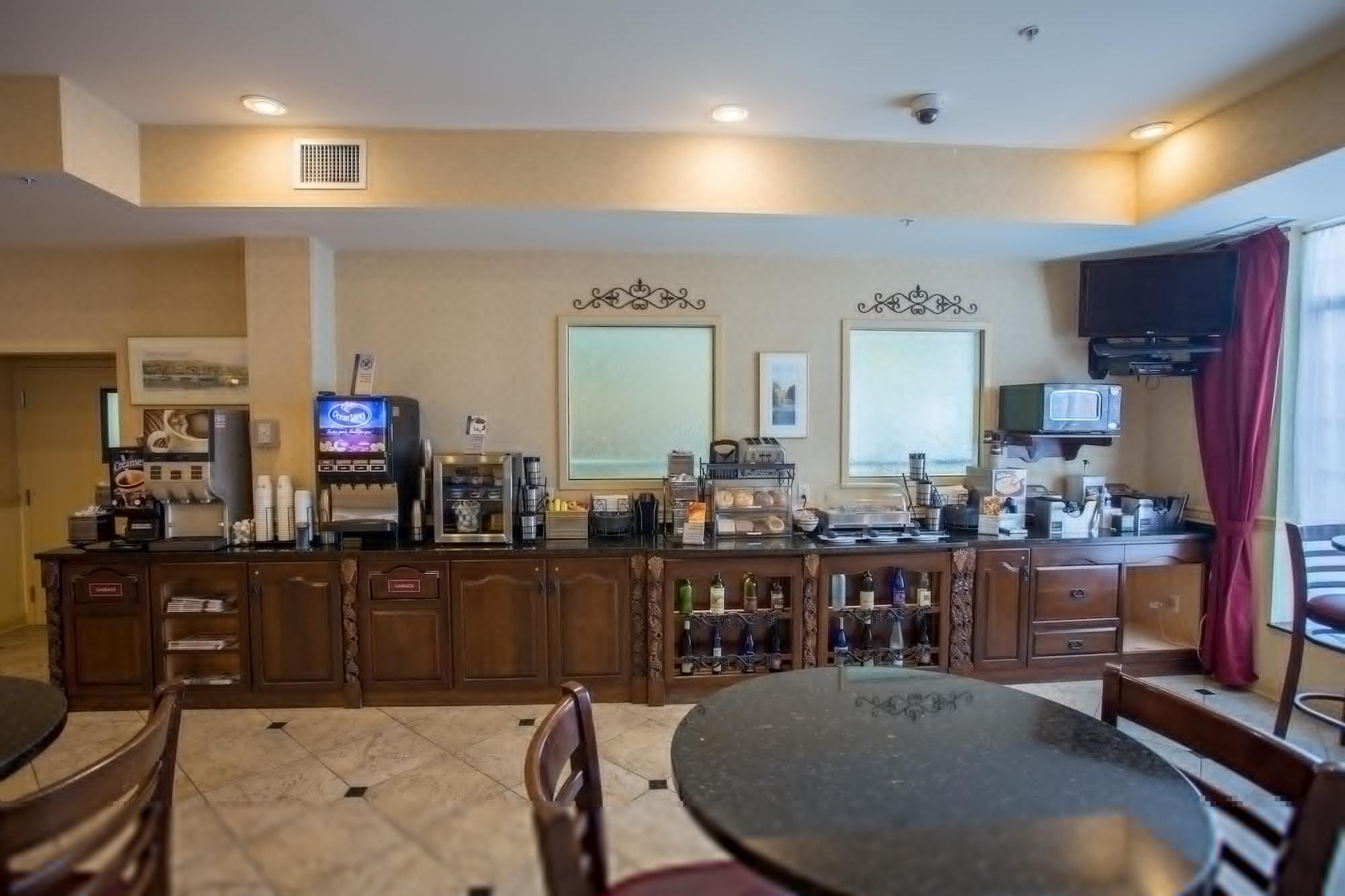 Best Western Plus Vineyard Inn And Suites Penn Yan Eksteriør billede